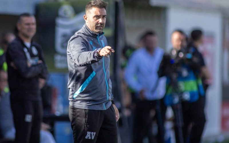 Zyrtare: Akis Vavalis nuk është më trajner i Dritës