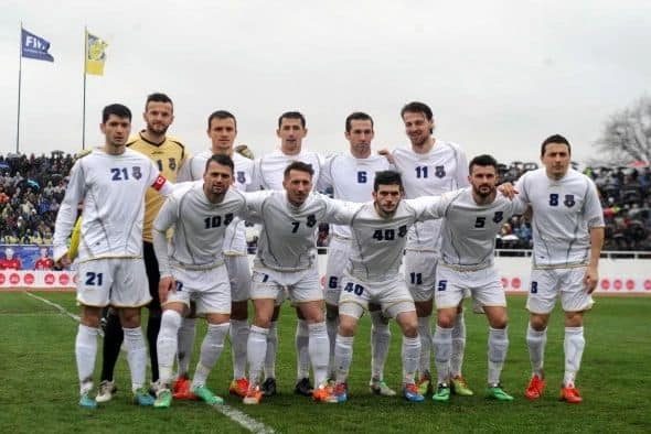 Një dekadë më parë Kosova e luajti ndeshjen e parë ndërkombëtare