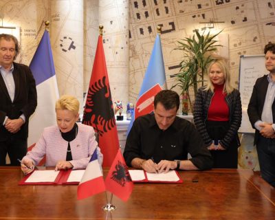Bashkia e Tiranës dhe Ambasada franceze në Shqipëri nënshkruajnë marrëveshje në fushën e industrive kreative