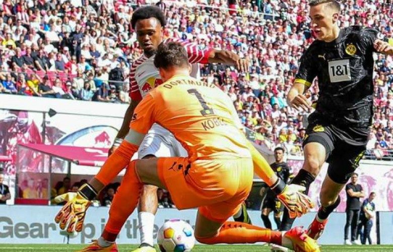 Leipzig fiton thellë ndaj Dortmund