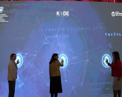 Mbahet ceremonia e lidhjes me internet të shkollës së 100-të në Kosovë