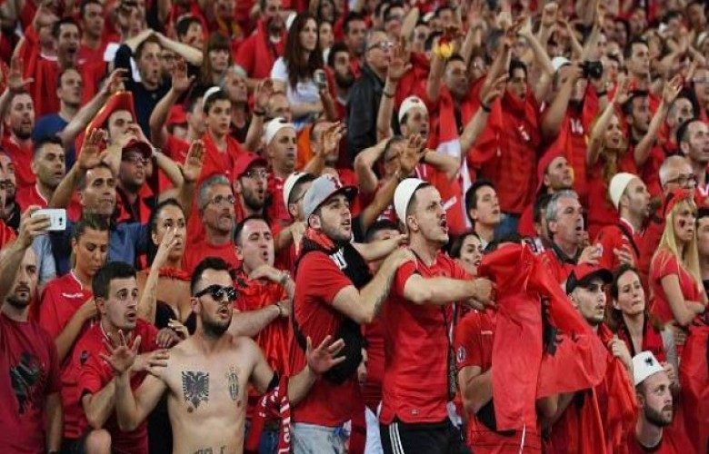 `Gjermani 2024`, UEFA ndalon tifozët e Shqipërisë të marrin fruta në stadium