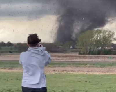 Tornado shkatërruese përhapen në Nebraskë dhe Iowa