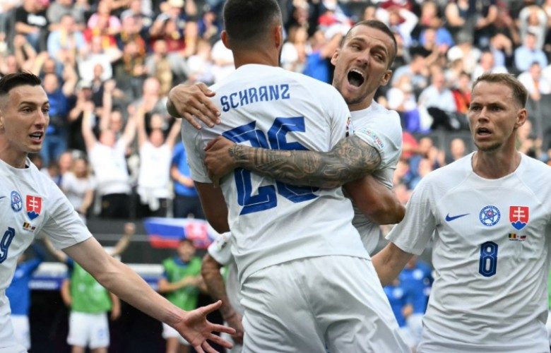 Sllovakia shkakton befasinë e parë në Euro 2024
