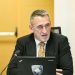 Rashiq kundër Vuçiqit, por në konflikt me narrativin për Kosovën