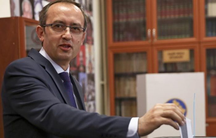 Hoti: Eksperimente me LDK-në nuk do të ketë, partia duhet t’i kthehet elektoratit tradicional
