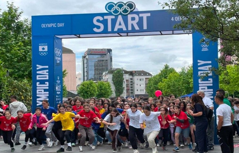 1 mijë e 300 fëmijë marrin pjesë në “Vrapimin Olimpik” në Prishtinë