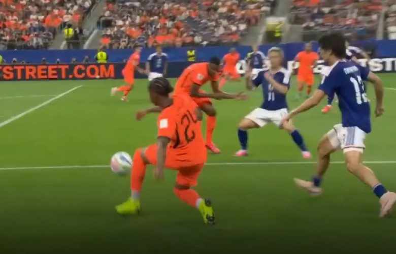 Holanda dhe Japonia e mbyllin pa gola pjesën e parë