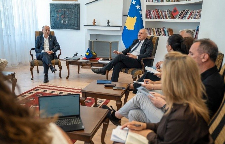 Kosova drejt nisjes së procesit të licencimit të udhërrëfyesve turistikë