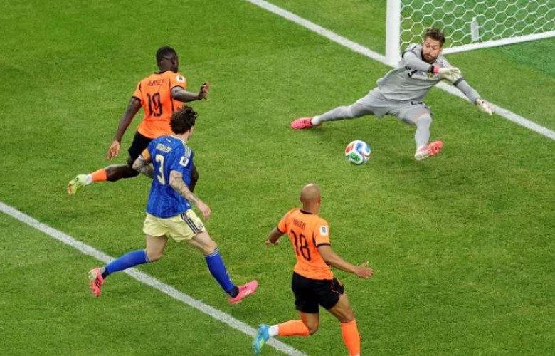 Mbyllet pjesa e parë, Holanda po dominon ndaj Suedisë