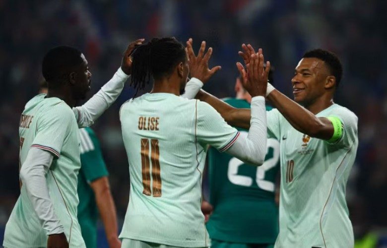 Dembele: Kritikat ndaj Mbappe janë të padrejta dhe kanë shkuar shumë larg