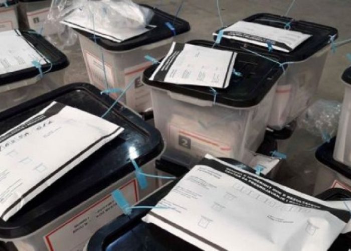 KQZ publikon votat e para në ambasada