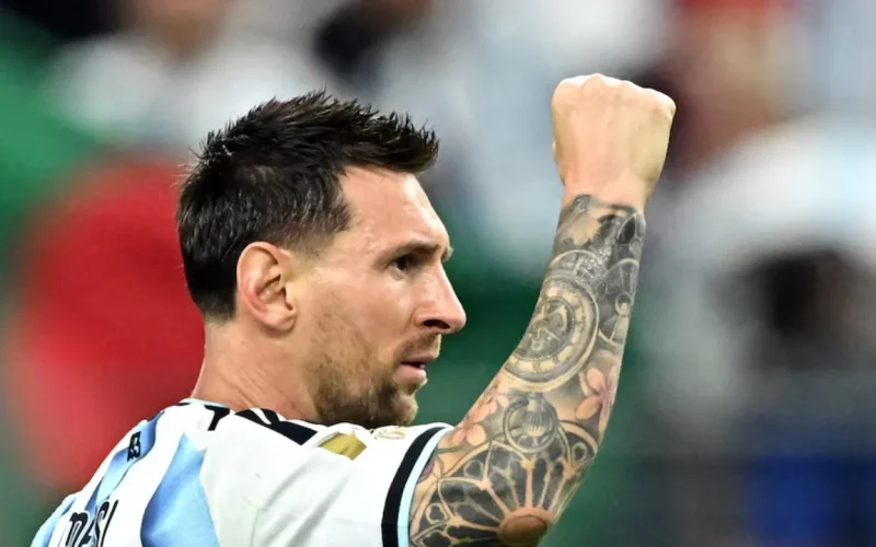 Argjentina “fluturon” me rekordmenin Messi