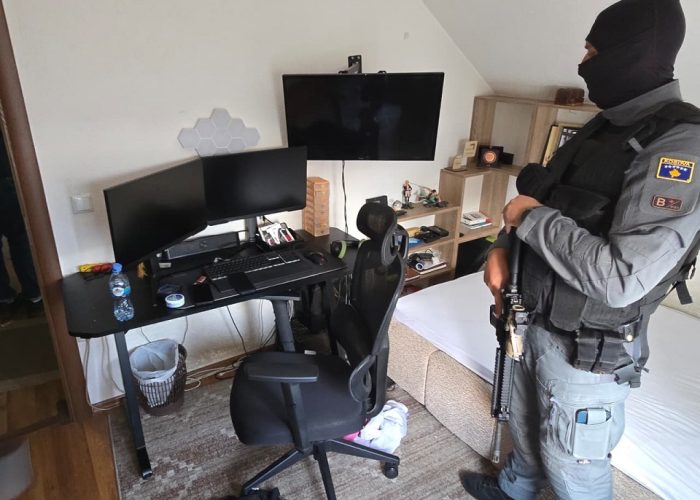 Arrestohet në Prizren një i dyshuar për krime kibernetike, bashkëpunim mes Kosovës dhe SHBA-së