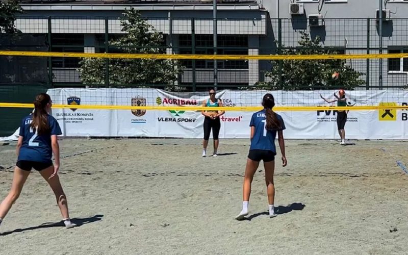 ​Kampionati në Beach Volley U20, sot ndeshjet finale