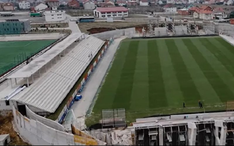 ​Futbollistët e diasporës ftohen të stërviten falas në Kampin Nacional në Hajvali