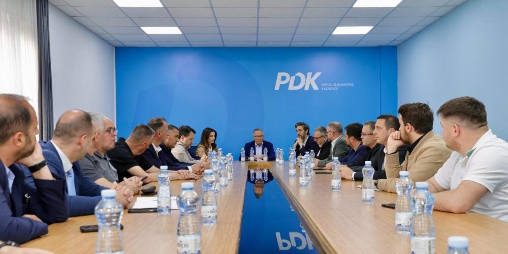 Edhe Kryesia e PDK-së mblidhet sot në pra 15:00