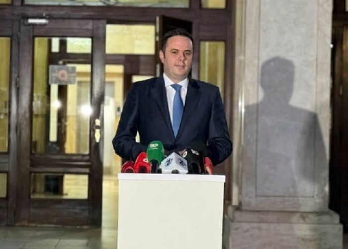 Abdixhiku flet pas takimit, tregon se për çka u dakorduan