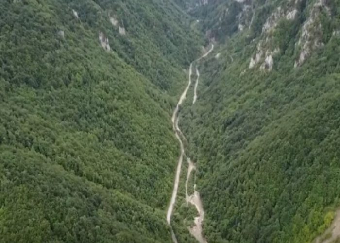 Turistët e huaj mahniten nga Rugova: Është si të jesh në Alpe