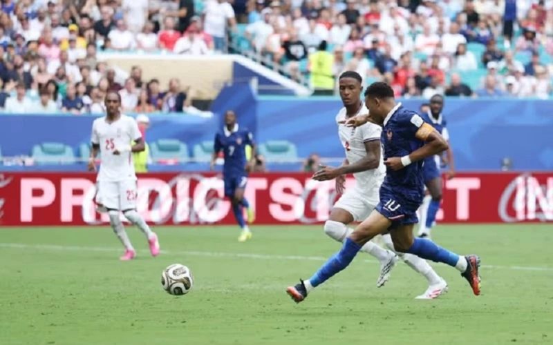 Shënon Mbappe, kalon Messin