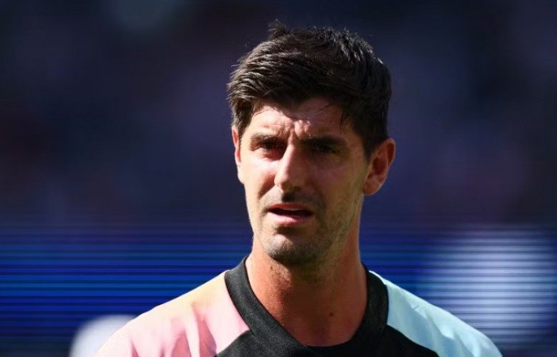 Courtois mirëpret Van Bommel dhe lë të hapur të ardhmen me Belgjikën