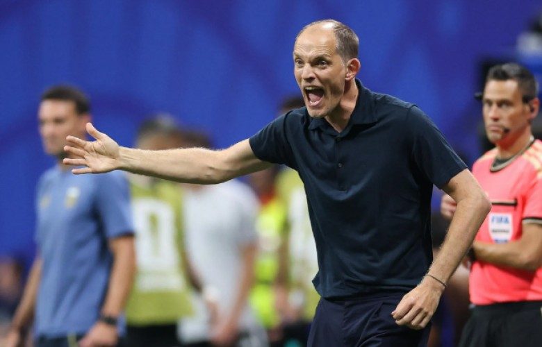 Anglia i beson Tuchel-it, por presioni rritet pas eliminimit