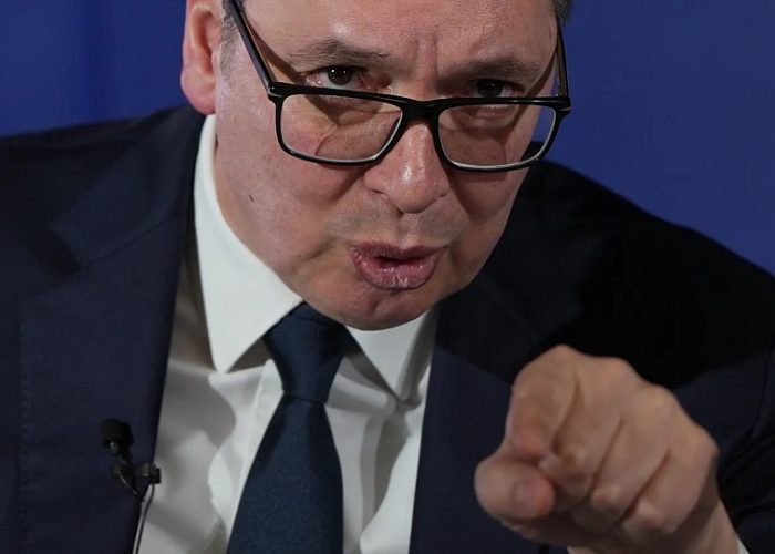 Deklaratat e Vuçiqit dhe Paunoviqit nxisin reagime të reja në Kosovë