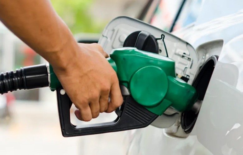 Çmimi i naftës shkon në 1.72 euro, benzina në 1.51 euro